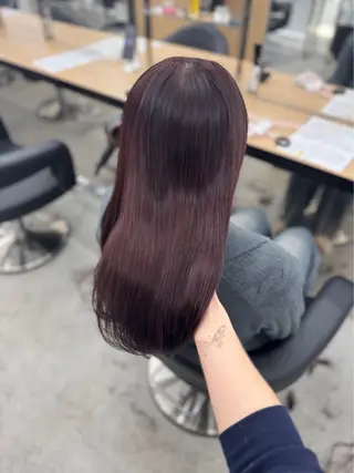 ロング カラー 岩元 心優のヘアスタイル