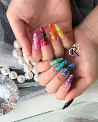 セミロング CRGNAIL EMIRIのネイルデザイン