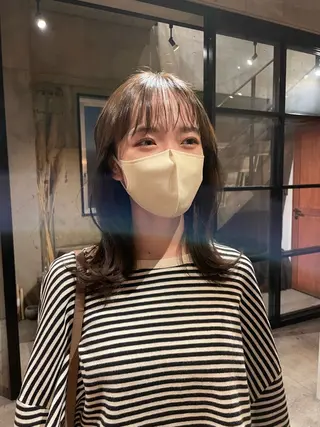 セミロング カラー mizuho .のヘアスタイル