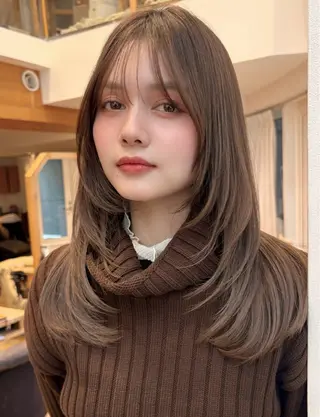 ロング 市吉 杏奈のヘアスタイル