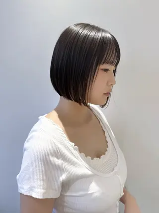 ショート カラー 杏華レイヤー/ パーマ/ハイトーンのヘアスタイル
