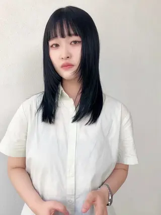 ミディアム 草野ゆずき⌇縮毛矯正 ⌇エクステ⌇レイヤーのヘアスタイル