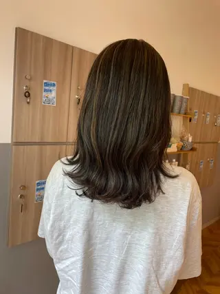 セミロング 生盛 智穂子のヘアスタイル