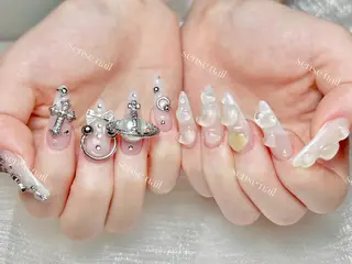 ネイル Yukiko 🌙のネイルデザイン