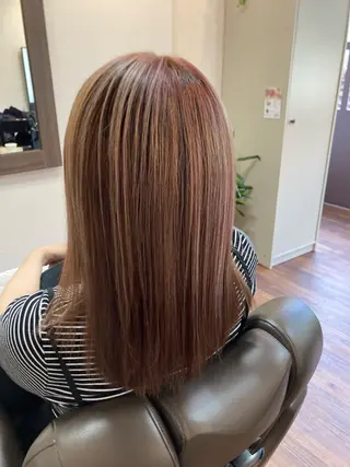 ミディアム 池岡 洋子のヘアスタイル