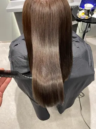 セミロング カラー 髪質改善艶髪特化 二瓶 海人のヘアスタイル