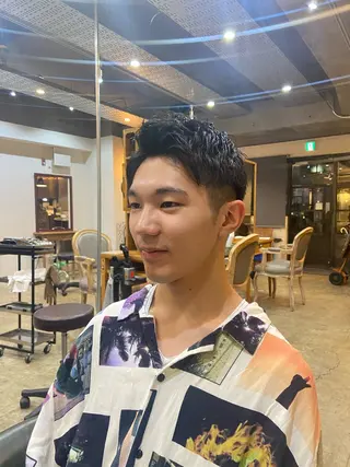 ショート メンズ 岡本 蓮太のヘアスタイル