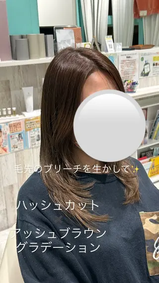 ミディアム 若尾 陽菜のヘアスタイル