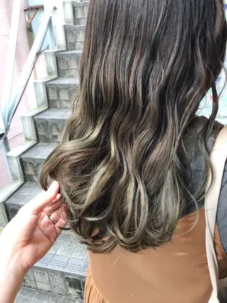 ロング AKARI .°*のヘアスタイル