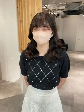 ロング マツオカ マコのヘアスタイル