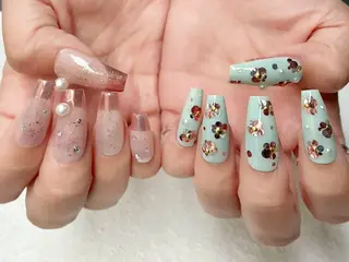 ネイル PEACE Aliceのネイルデザイン