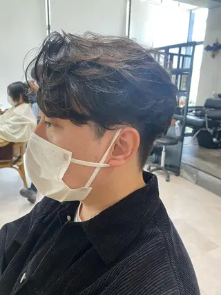 パーマ メンズ 似合う髪型見つけます AYAKAのヘアスタイル
