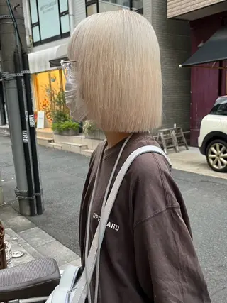 ショート カラー ヘアアレンジ ブリーチ矯正髪質改善 ✨オオエタクミのヘアスタイル