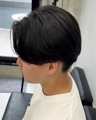 ショート パーマ 曲がる縮毛矯正 LIBER 岩名のヘアスタイル