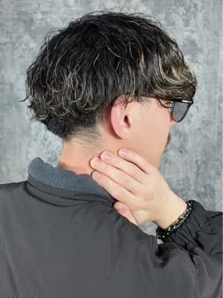 ショート カラー パーマ メンズ 武井 凌のヘアスタイル