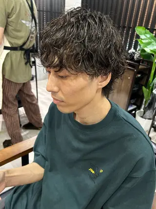 ミディアム カラー パーマ メンズ 勝毛 広貴のヘアスタイル