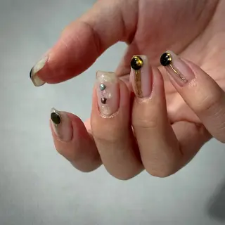 カラー Atelier Soiのネイルデザイン
