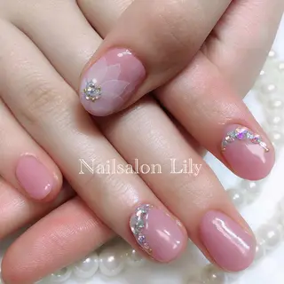 ネイル Lily*nail 🌻Mii🌻のネイルデザイン