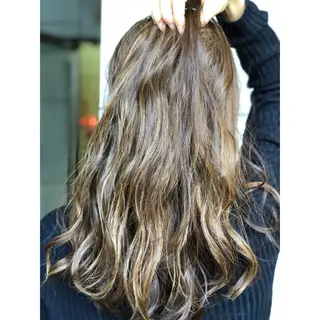 ロング カラー パーソナルカラー診断 できます 木曽 主博のヘアスタイル