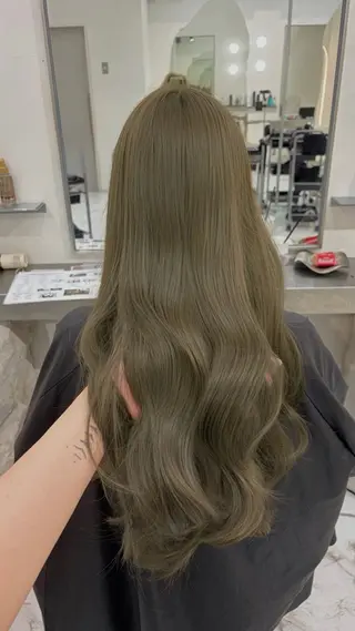 ロング カラー パーマ TOMO/ブリーチ 無しオリーブのヘアスタイル