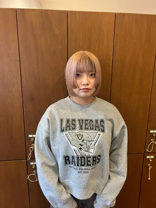 ショート カラー 廣瀬 美月のヘアスタイル