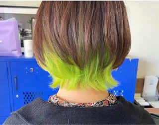 ミディアム 緑川 佳薫のヘアスタイル