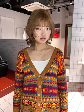 ミディアム 富田 紗世のヘアスタイル