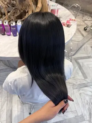 セミロング ワンホン× ハイトー ン🪞✨ARISAのヘアスタイル