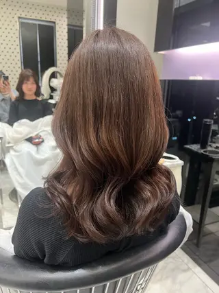 ミディアム コテ巻きパーマ💙 シノヤユイのヘアスタイル