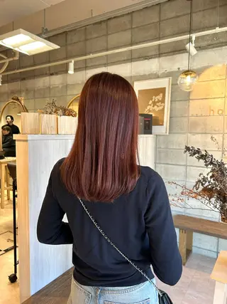 セミロング カラー 眞名子 瑞紀のヘアスタイル