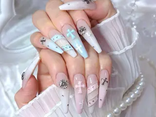 ネイル Sora  Nail 長さ出し専門店のネイルデザイン