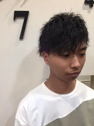 ショート パーマ メンズ 中村 優太のヘアスタイル