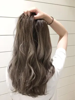 ロング カラー 🍊新宿南口🍊 ERINAのヘアスタイル