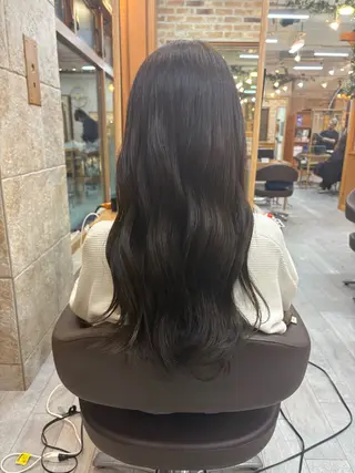 ロング カラー 佐藤 遥菜のヘアスタイル