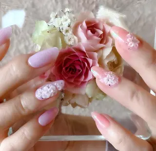 ネイル アリスローザ yukiのネイルデザイン