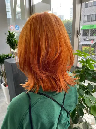 ミディアム 冨田 果歩のヘアスタイル