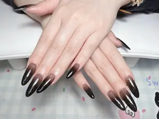 ネイル アオイ リンのネイルデザイン