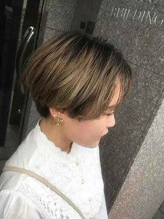 ショート hair salonのヘアスタイル