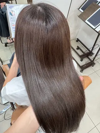 ロング 池田 菜摘のヘアスタイル