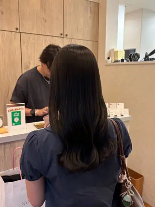 セミロング カラー ナチュ盛れヘア🌿 moeのヘアスタイル