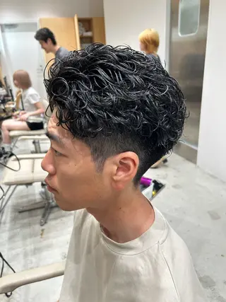 パーマ メンズ 🐲ツイスパ🐲 フェード/龍のヘアスタイル