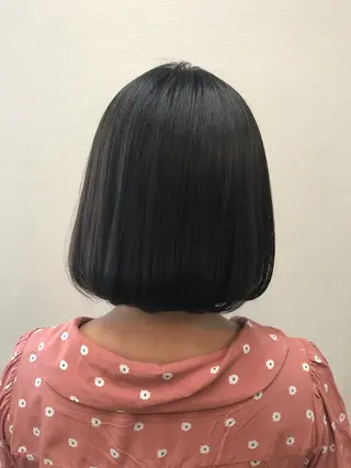 ショート カラー 吉森 満俊のヘアスタイル