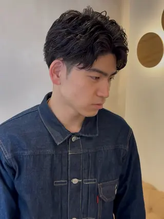 ショート パーマ メンズ ラフでキマる色気ヘア 鈴木教介👯‍♀️のヘアスタイル