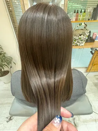 セミロング レイヤーカット・ 縮毛矯正 星野のヘアスタイル