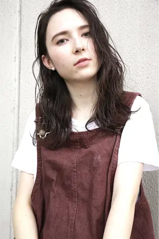 セミロング カラー 一ノ瀬 暁のヘアスタイル