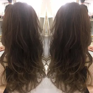 セミロング ロング カラー 髪質改善 中川 翔のヘアスタイル