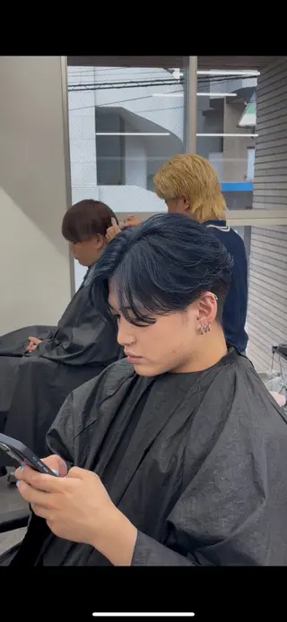 カラー メンズハイトーン 北斗💍レイヤーのヘアスタイル