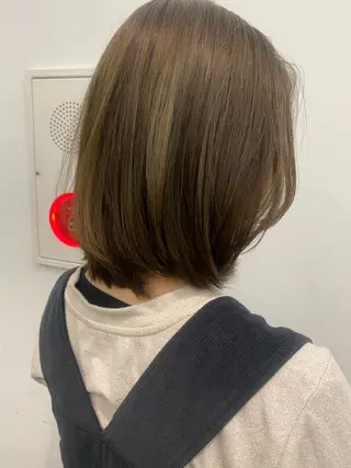 ショート カラー 透明感ベージュ系特化 YUTO 店長のヘアスタイル