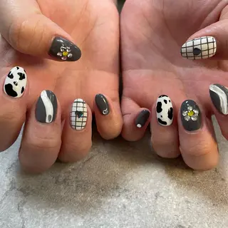 ネイル SUN Nailパラ ジェルフィルイン取扱のネイルデザイン