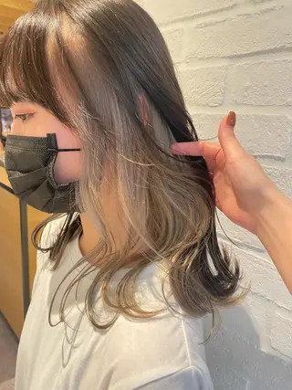 ミディアム カラー hisano / ハイトーン・透明感のヘアスタイル
